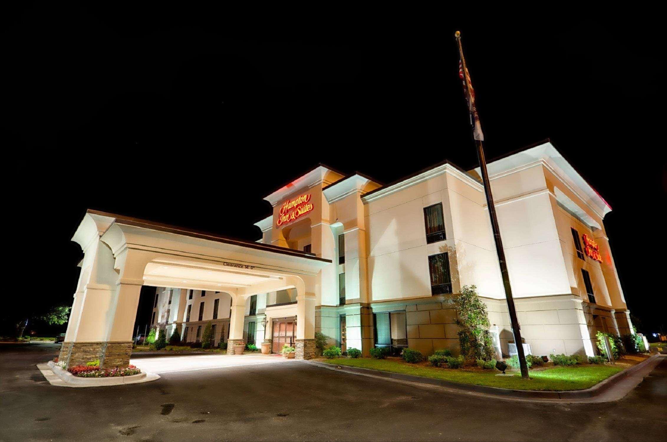 Hampton Inn & Suites Tifton Exterior photo